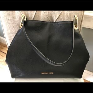 Michael Kors Raven Large Tote